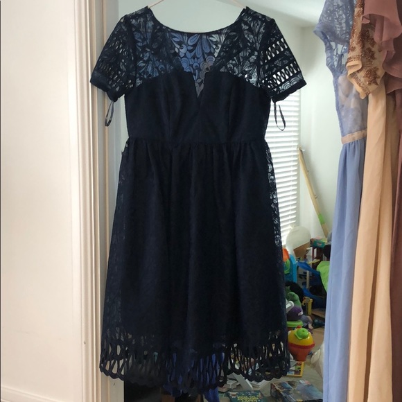 Maternity dresses - Picture 8 of 8